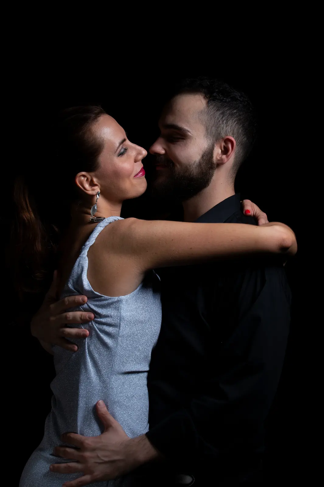 Ilaria e Vittorio in un abbraccio di tango argentino, Yunta de Oro Firenze
