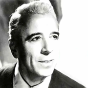 Ritratto d'archivio di Osvaldo Fresedo, direttore d'orchestra di tango argentino
